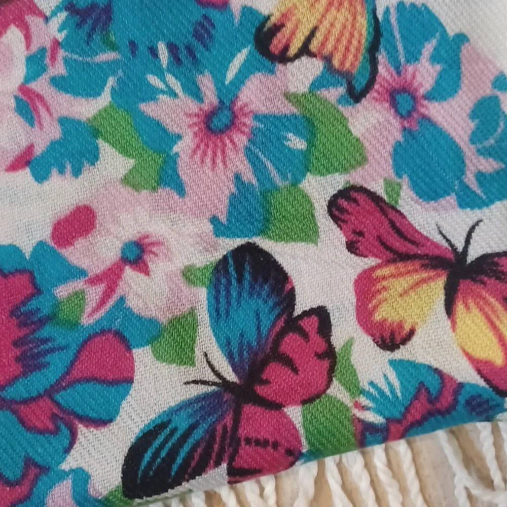 Pashmina Multi-Colored Butterfly 🦋 Floral Over-Sized Shawl/Wrap - Picture 4 of 6